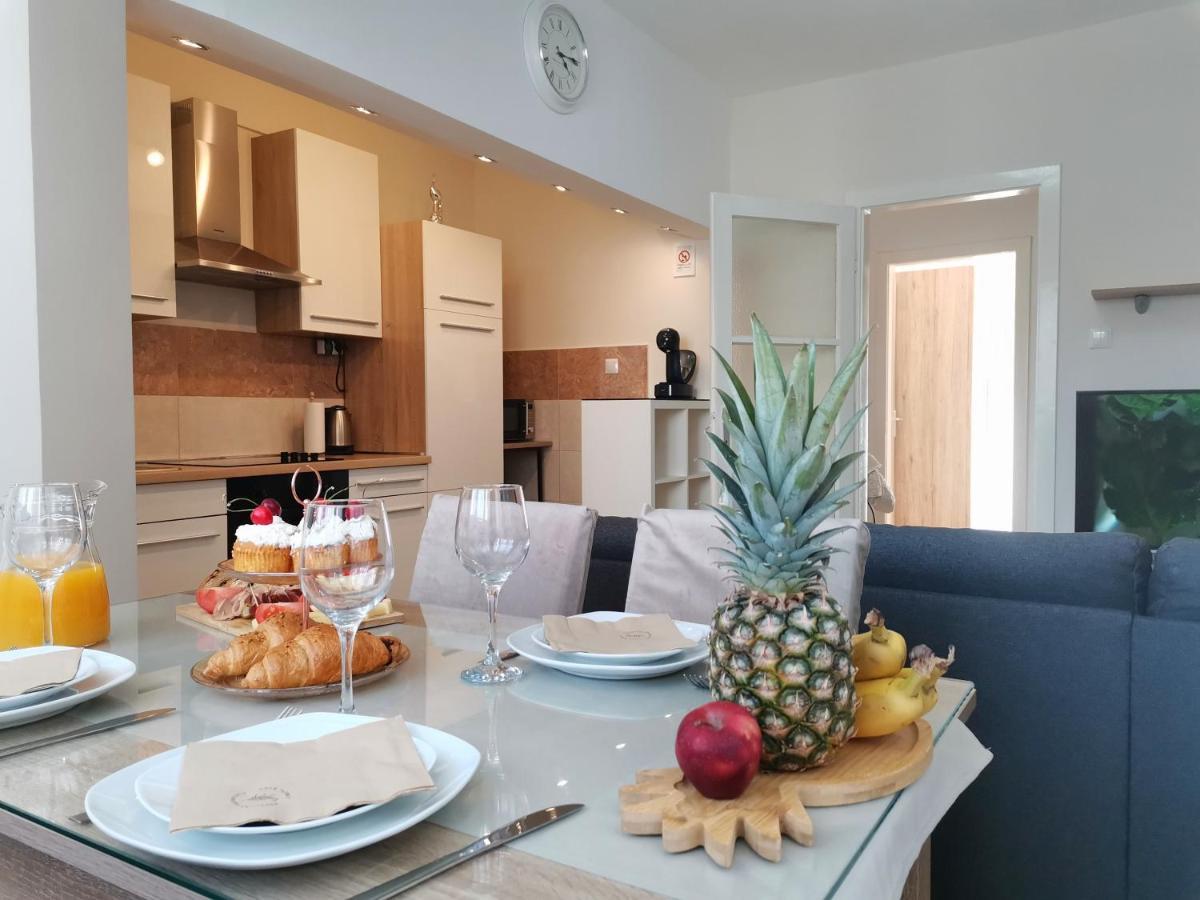 Honeycomb Apartment Split - Free Parking Zewnętrze zdjęcie